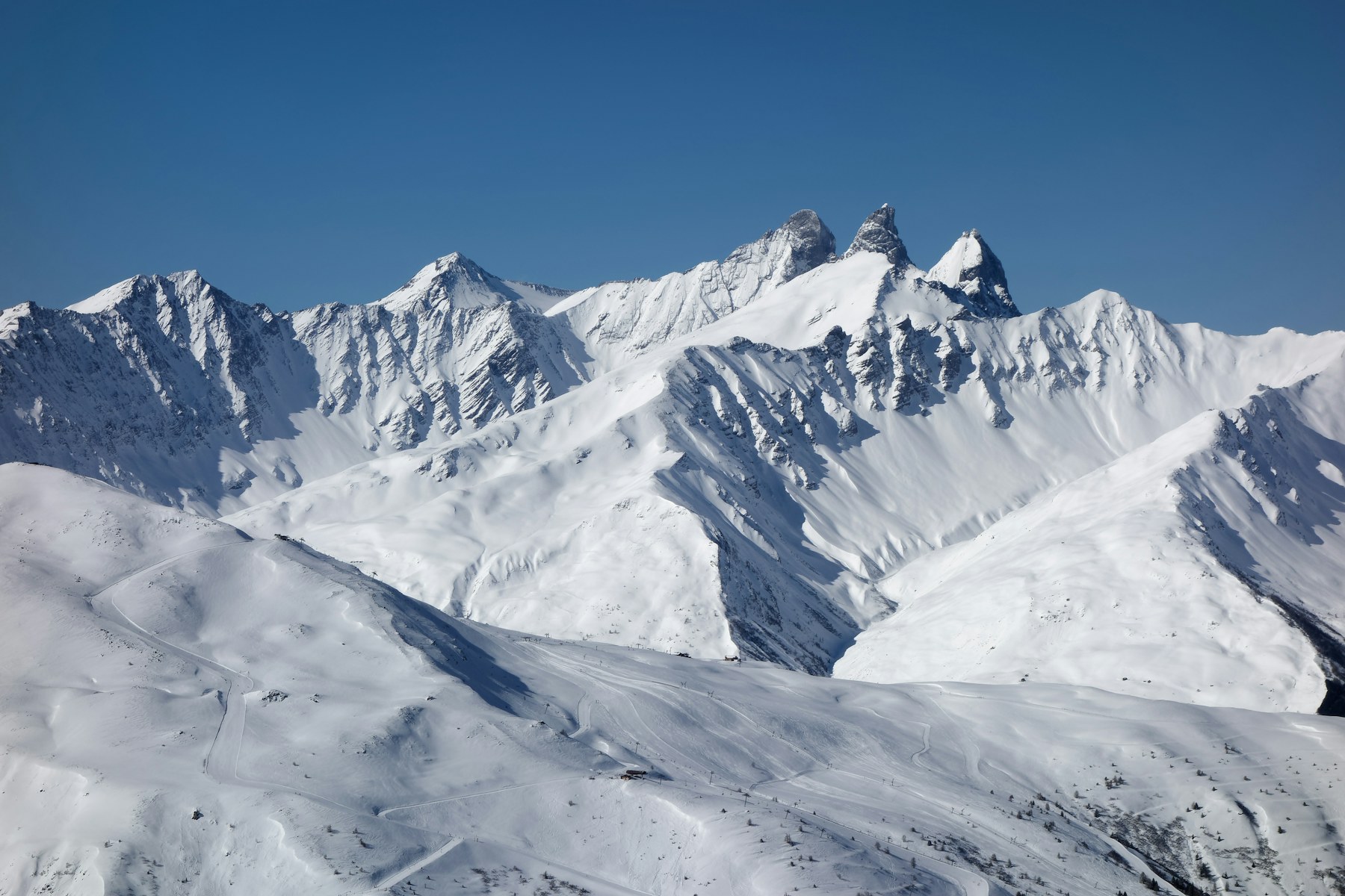 Alpine mountain scenery