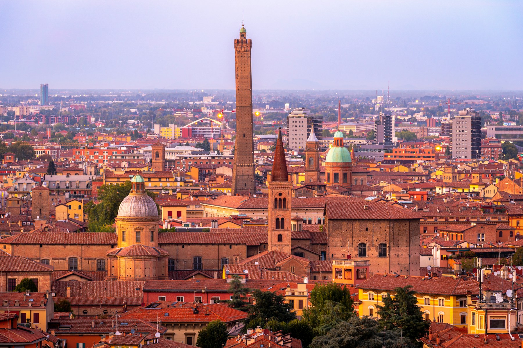 Bologna's iconic Piazza Maggiore and the Two Towers on an Italian cultural school trip